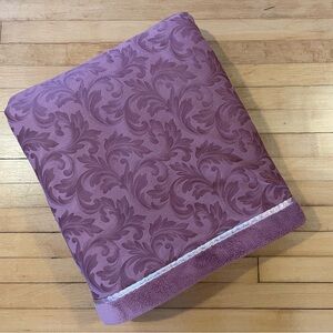 SOFT SURROUNDINGS Throw Blanket 55”X72” Minky Jacquard Double Layer Satin Trim